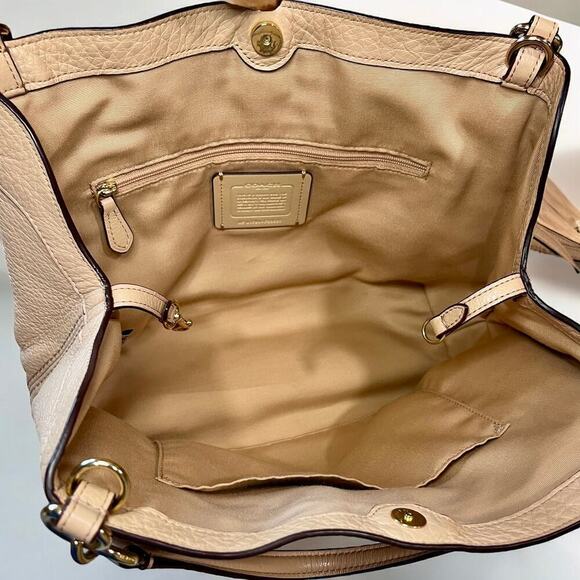 Coach F23537 Small Lexy Pebbled Leather Convertible Bag - Picture 5 of 14